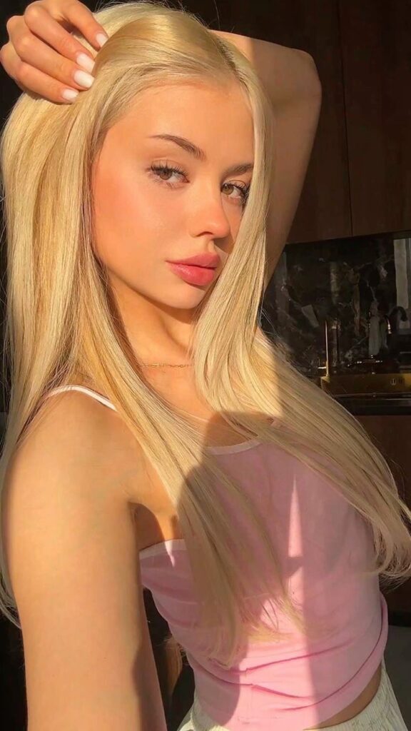 Esenyurt Escort Oya Gibi Klasik Ayşe Tutkulu Seanslar