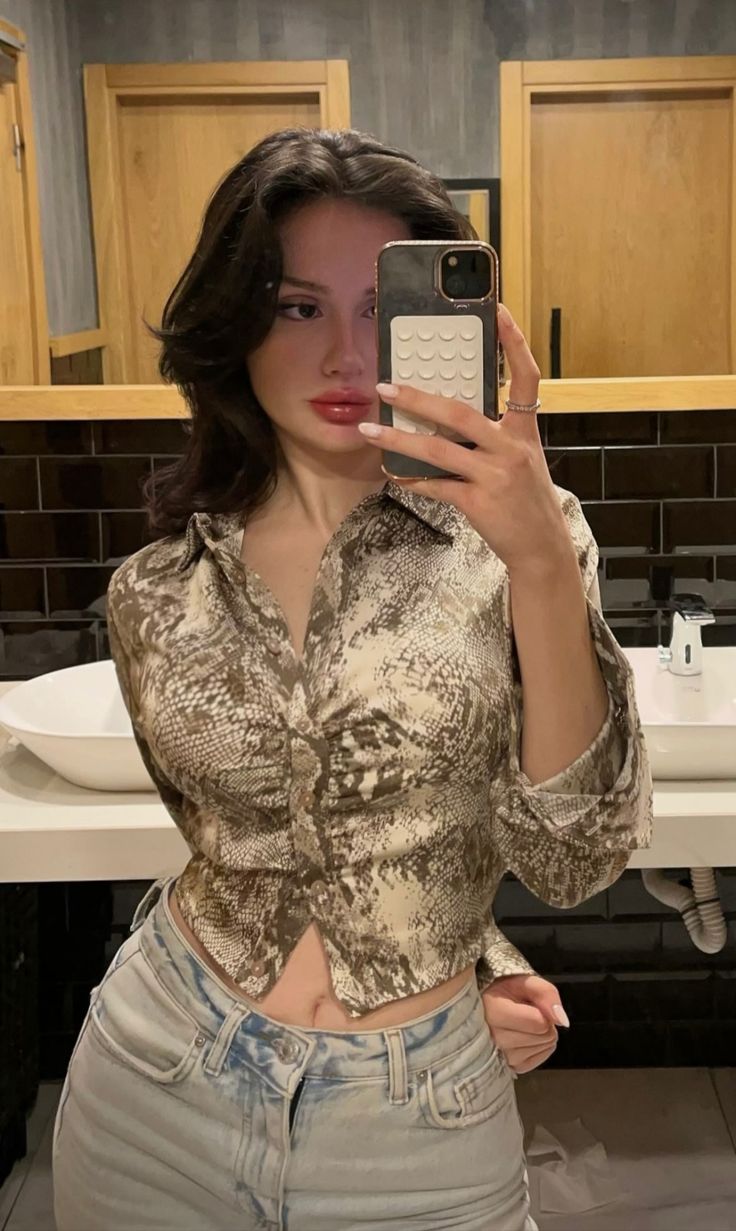 Kadıköy Escort Yelda Genç Özgür Ruhlu Sınırsız Anal Oral Escort